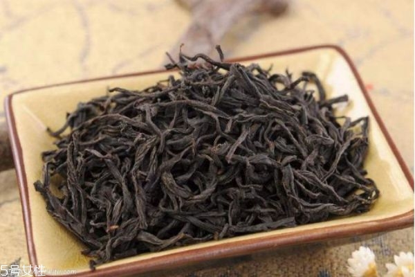 正山小種屬于巖茶么 如何鑒別正山小種的優劣
