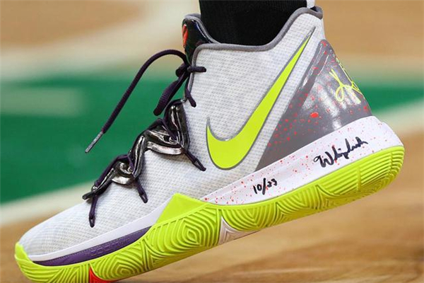 耐克歐文5曼巴精神發售時間 kyrie5曼巴主題配色