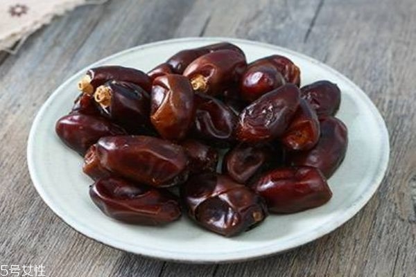 椰棗是加工后的嗎 椰棗和蜜棗的區別