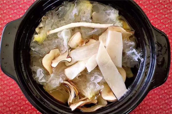 海底椰煲湯的做法 美味又養生