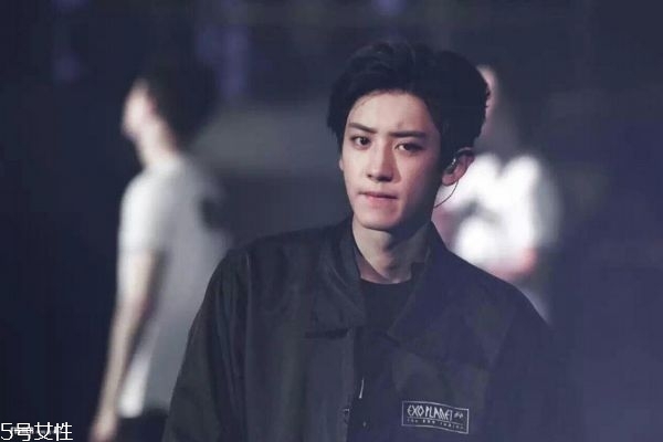 男生可以燙什么發型 男生流行燙發