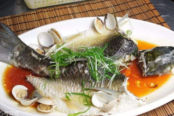 為什么春節要吃魚 吃魚代表什么