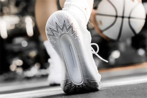 jordan zero gravity實戰測評 aj全新實戰球鞋
