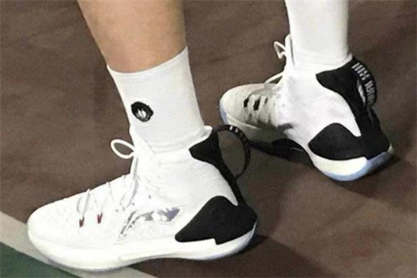 李寧馭帥13實戰測評 馭帥13腳感怎么樣