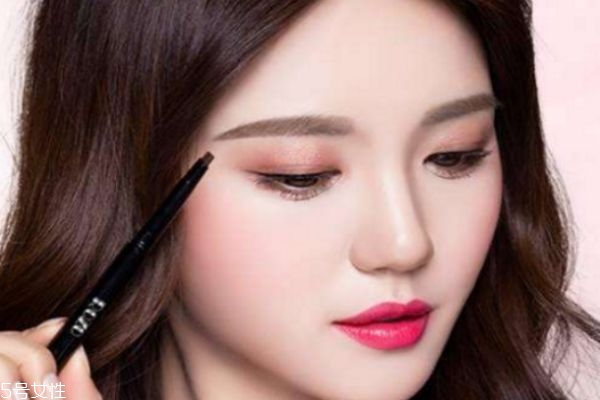 半永久后眉毛癢怎么辦 紋眉后眉毛發癢
