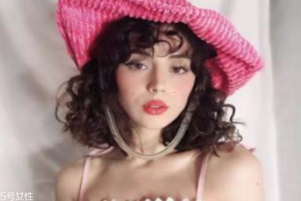 發際線高女生適合發型 發際線高女生發型圖片