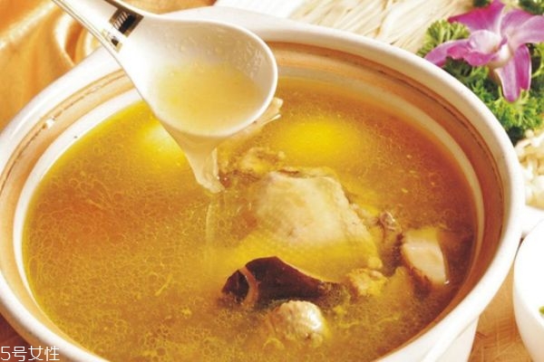雞湯什么時候喝最好 雞湯什么時候喝最有營養