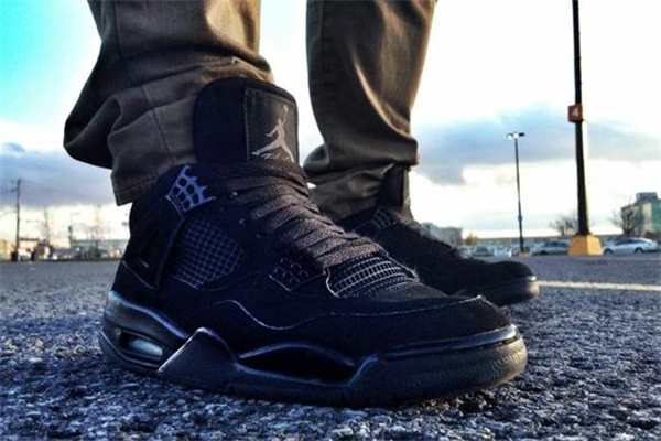 2020年aj4黑貓復刻發售時間 aj4黑貓多少錢
