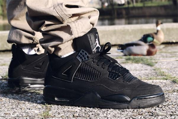2020年aj4黑貓復刻發售時間 aj4黑貓多少錢