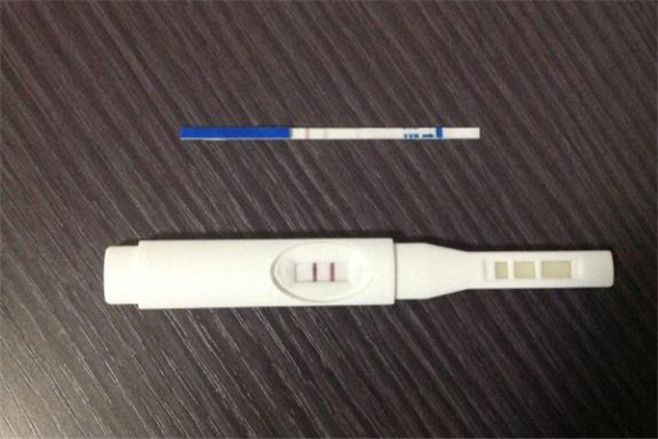 驗孕棒尿太多會出錯嗎 驗孕棒尿液滴多了影響結(jié)果嗎