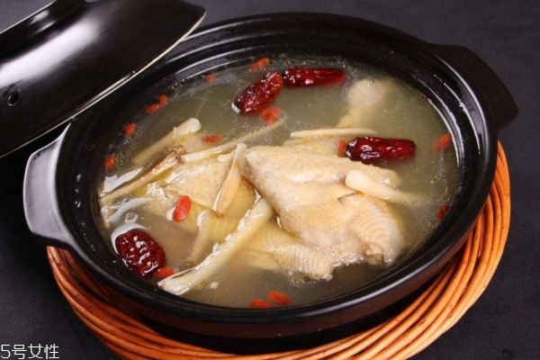 孕婦吃什么雞最有營養 適合孕婦喝的雞湯燉法
