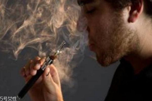 電子煙有害嗎 電子煙和普通煙的區別