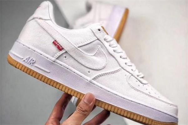 levis聯名nike air force 1發售時間 李維斯聯名空軍一號諜照