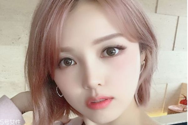 額頭窄適合什么劉海 額頭窄適合最佳發型