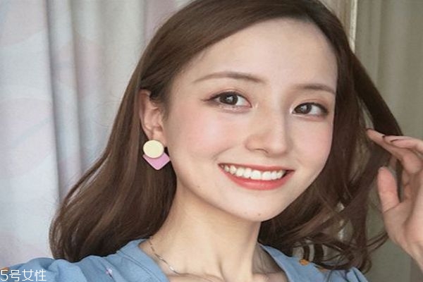 額頭窄適合什么劉海 額頭窄適合最佳發型