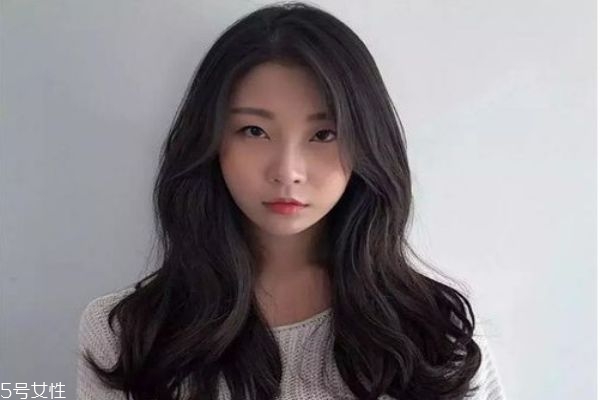 中長發配什么卷好看 好看的中長發卷發發型