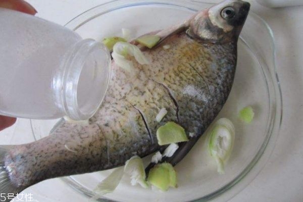 鳊魚是什么魚呢 鳊魚有什么營養價值呢