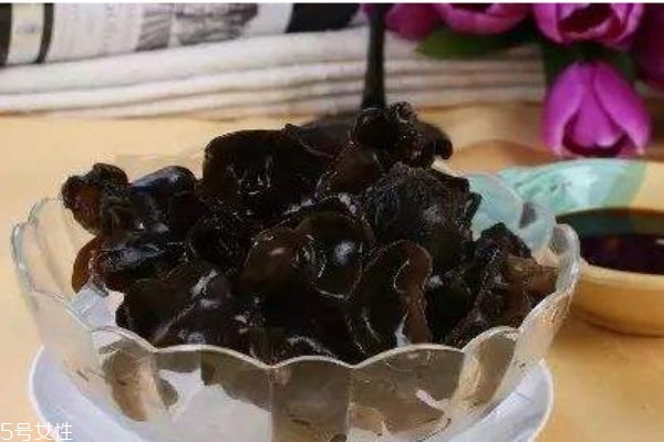 木耳有什么營養價值呢 吃木耳有什么好處呢