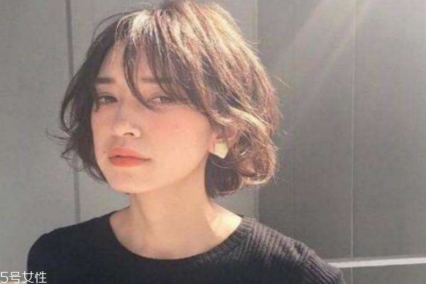 短發燙發之后染什么顏色好看 怎么知道自己適不適合短發