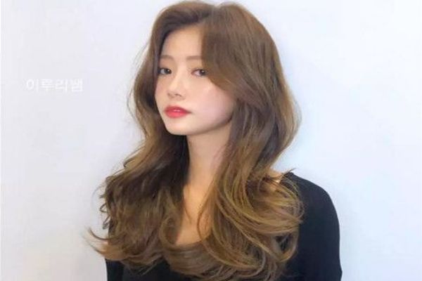 2019秋季染什么顏色好看不顯黃 2019秋季最新流行發色