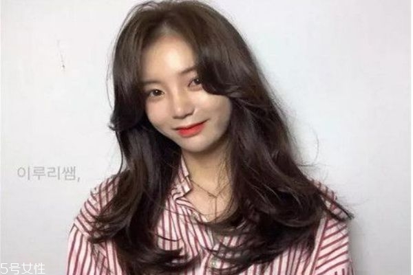 2019秋季染什么顏色好看不顯黃 2019秋季最新流行發色
