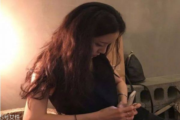 今秋染什么發色顯皮膚白 今年流行這5款神仙發色