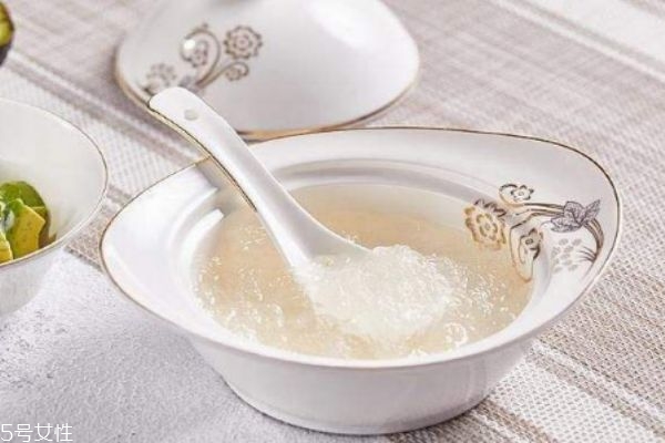什么是燕窩呢 燕窩有什么營養價值呢