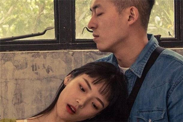 女生同意你追她的表現 女生讓你追她的暗示