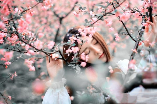 談戀愛有必要發朋友圈嗎 談戀愛有必要一直聊天嗎