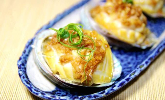 鮑魚怎么吃簡單又營養 餐桌上的美食