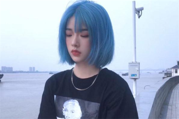 天使藍頭發怎么染 天使藍掉色后變什么色