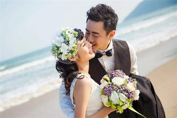 如何做到事業愛情兩不誤 談戀愛影響工作怎么辦