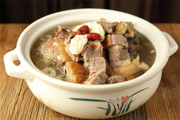 羊肉湯什么時候喝最好 羊肉湯什么季節喝最好