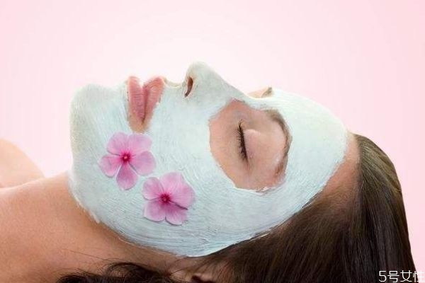 涂抹面膜多久一次呢 涂抹面膜有什么優點呢