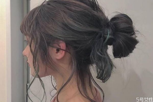 染發后洗頭掉色怎么辦 染發后如何護理頭發