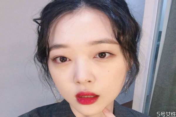 女朋友發脾氣怎么哄 如何解決女朋友發脾氣方法