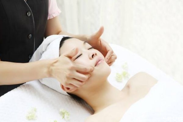 角質層比較厚會怎么樣呢 角質層薄厚有什么區別呢