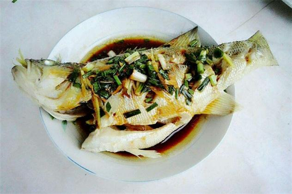 鱸魚和什么一起吃好 鱸魚和什么搭配最有營養
