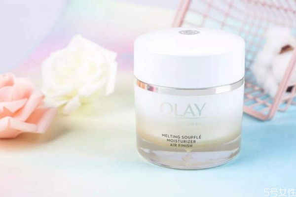 olay氣泡霜適合什么膚質 olay氣泡霜使用順序