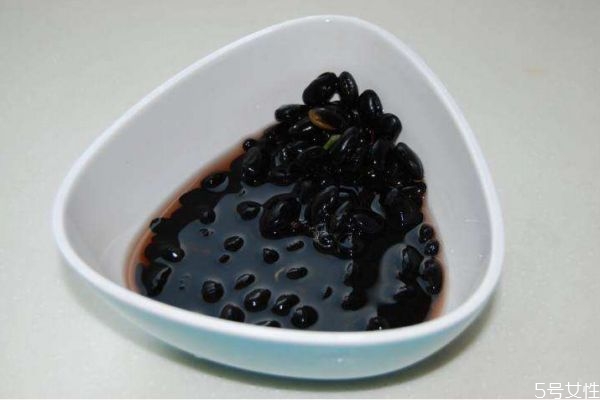 兒童可以喝黑豆漿嗎 兒童喝黑豆漿有什么好處呢