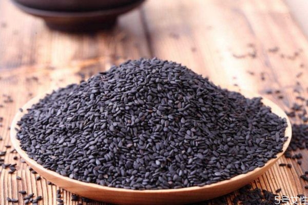 黑芝麻可以怎么吃呢 黑芝麻怎么吃比較營養呢