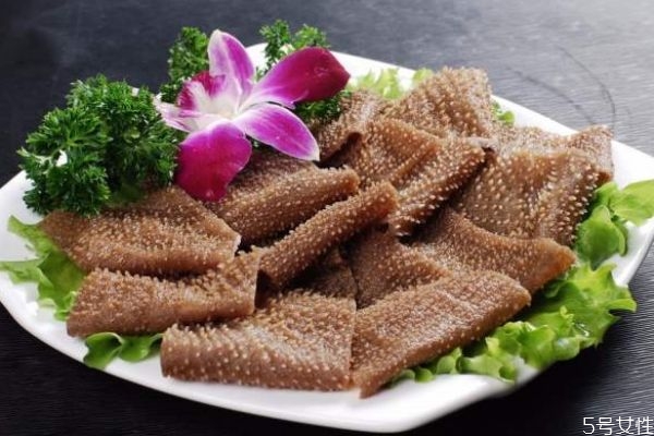 什么是毛肚呢 吃毛肚前應該怎么處理毛肚呢