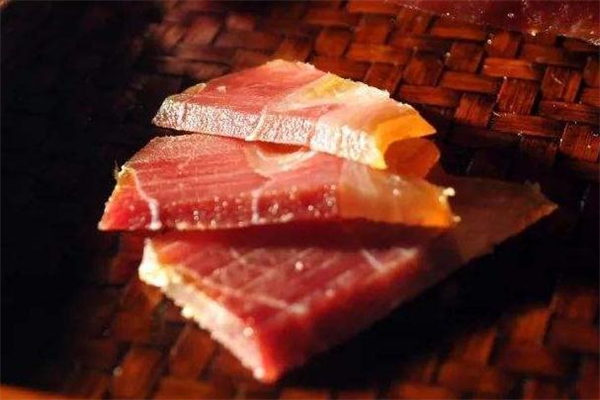 金華火腿是臘肉嗎 金華火腿和臘肉的區別