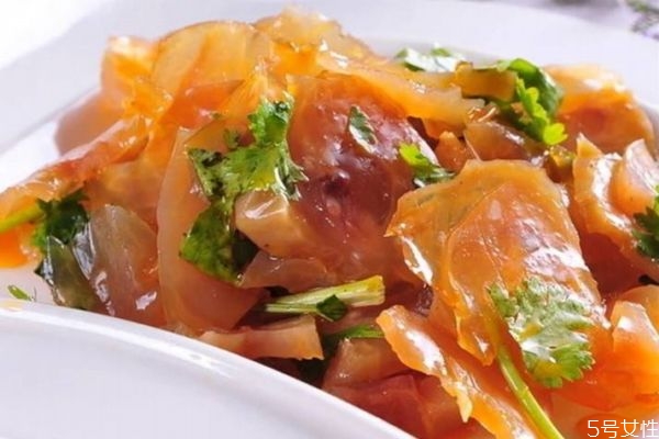 牛筋有什么營養(yǎng)價(jià)值呢 吃牛筋有什么好處呢