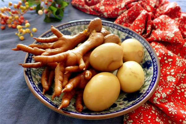 鹵雞爪是發物嗎 鹵雞爪是酸性食物還是堿性