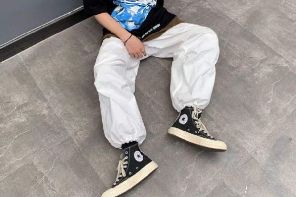 鞋子受潮發霉怎么清洗 鞋子內部發霉能穿嗎
