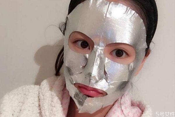 雅詩蘭黛鋼鐵俠面膜成分有哪些 鋼鐵俠面膜敷多久會發熱