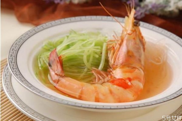 吃什么頭發長得快 對頭發有好處的食物有什么