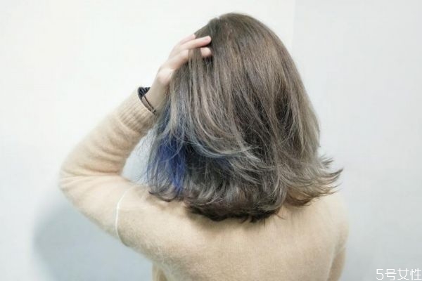染發先染發尾還是發根 先染發尾過多久染發根