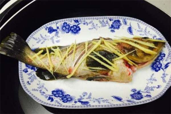 經(jīng)期可以吃石斑魚(yú)嗎 產(chǎn)后可以吃石斑魚(yú)嗎